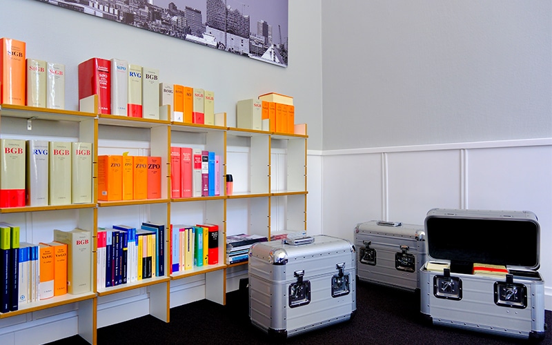 Rechtsreferendar, Referendar, Referendariat, Rechtsreferendariat, Wahlstation, Anwaltsstation, Strafrecht, Strafverteidigung, Strafverteidiger, Rechtsreferendare, Hamburg, HansOLG, Schleswig, Itzehoe, Lübeck, Jurastudium, Praktikum, Jurastudierende, Rechtswissenschaft, Pflichtpraktikum, Studienpraktikum